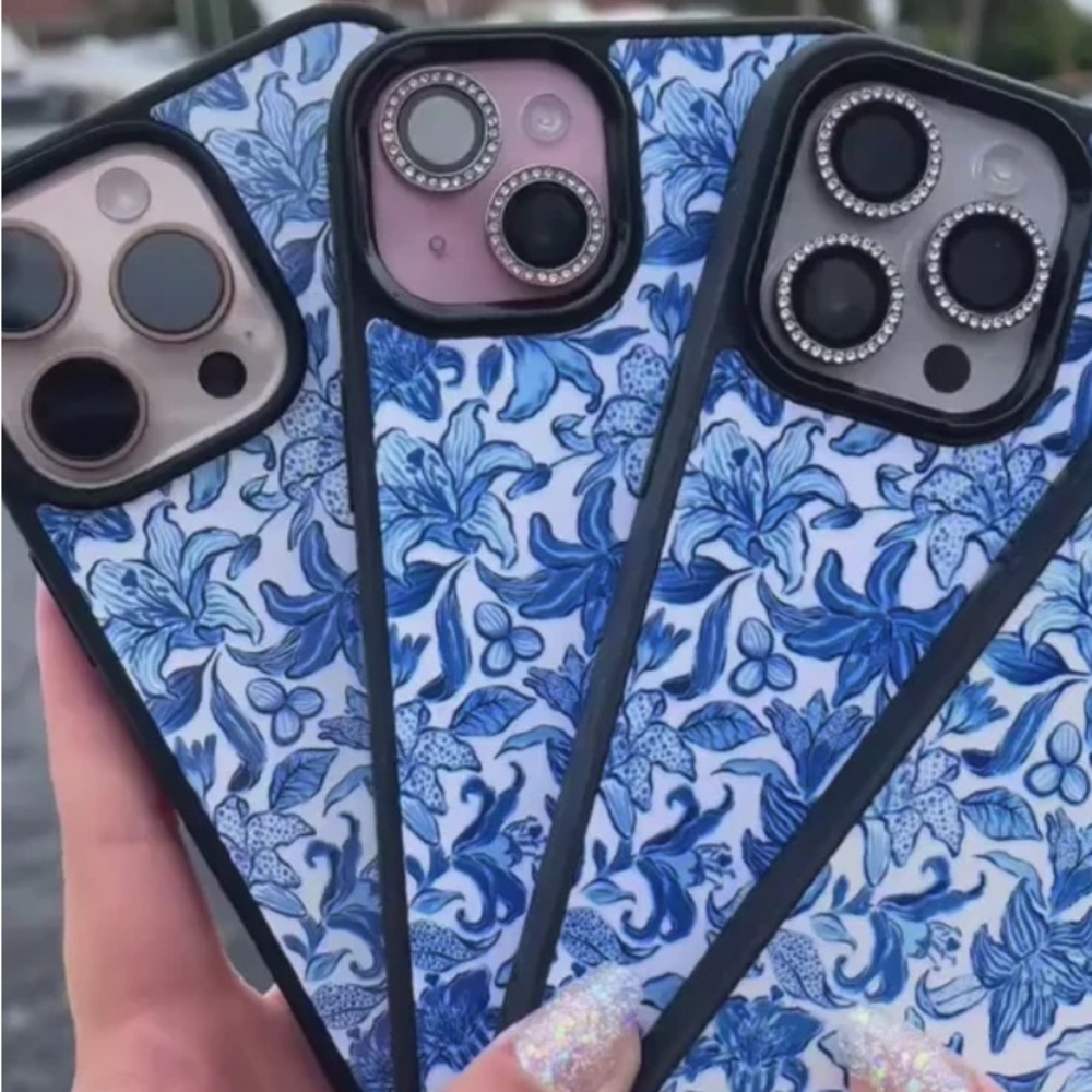 💙 CaseOn MagSafe Phone Case – Blue & White Floral Chinoiserie Vibe - Picture 2 of 2